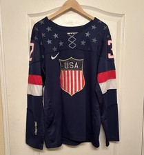 Jonathan Quick Rookie Cards and Autograph Memorabilia Guide 24