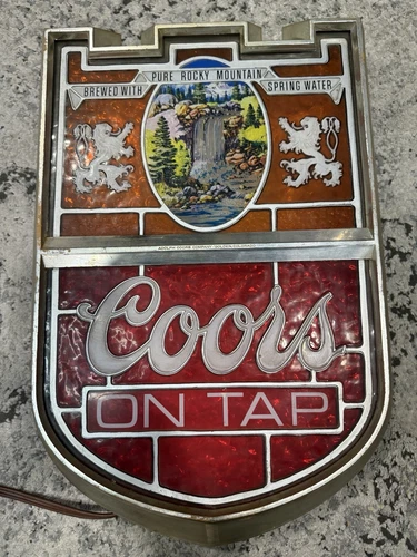 VINTAGE "Coors On Tap" Plastic Beer Hanging Bar/Tavern Sign Man Cave