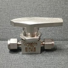 SWAGELOK SS-43GS4 Ball Valve, 1.4 Cv, 1/4 in. Stainless Steel New No Box