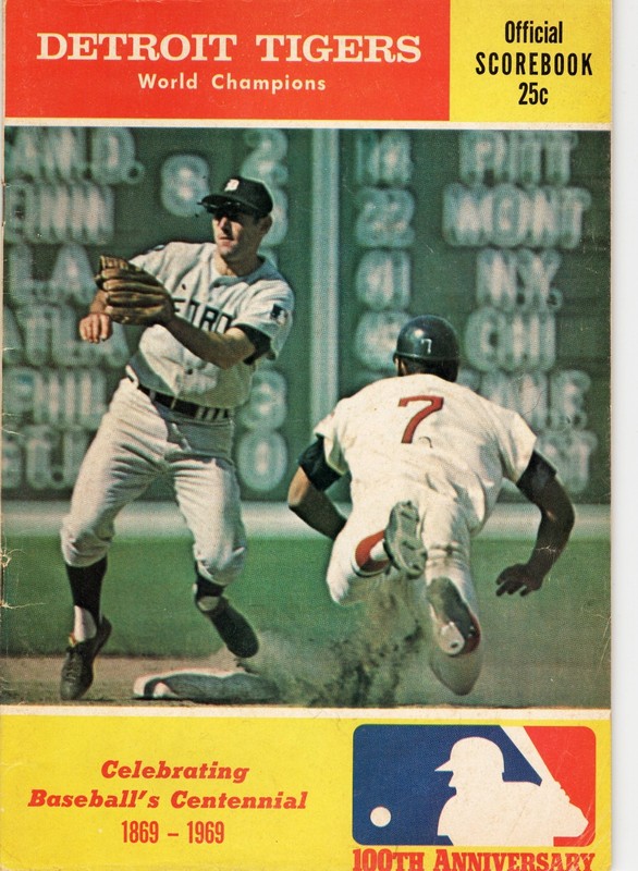 1968 World Champion Detroit Tigers/1969 Program-Frank Howard HR