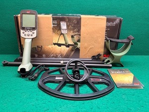 Minelab X-Terra PRO Metal Detector
