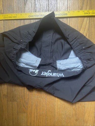 Wrangler X Mountain Shorts Mens 42x10 Black Cargo Outdoor Hiking UPF Stretch - Picture 8 of 10