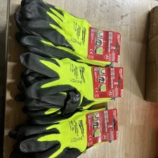9 Pairs - Milwaukee High Visibility Cut Level...