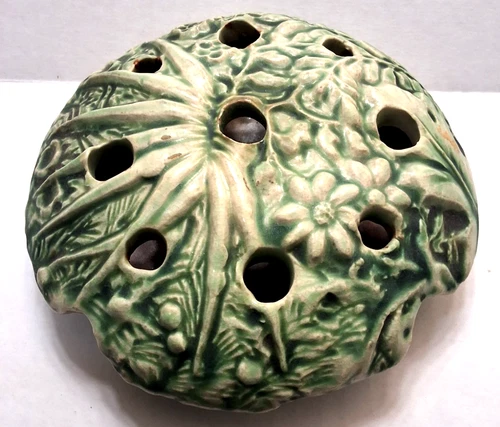 VINTAGE WELLER MARVO LARGE ART POTTERY FLOWER FROG