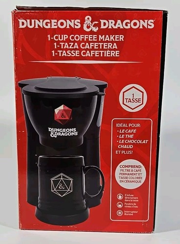 Dungeons & Dragons Single Cup Coffee Maker with Ceramic Mug Uncanny Brands NEW! - Picture 4 of 12