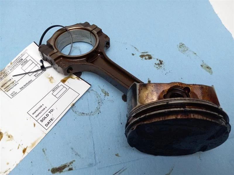 2011 CHEVROLET MALIBU FWD PISTON - Image 4 of 4