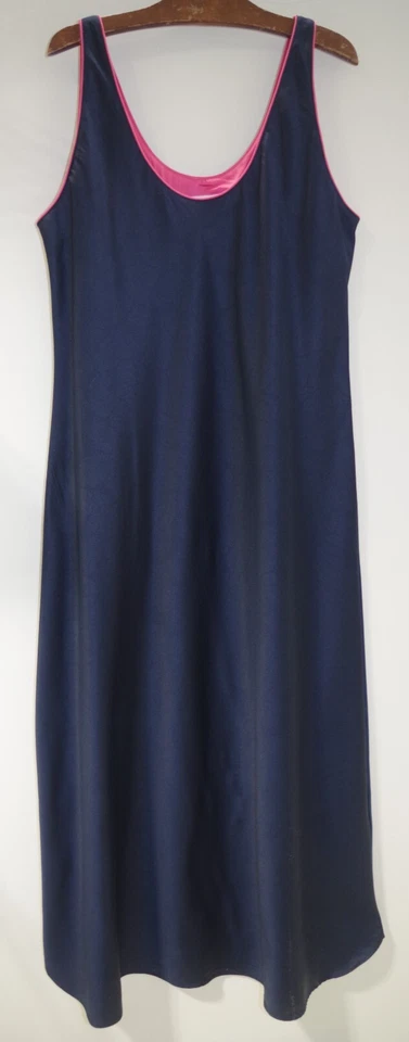 J - NUEVO CON ETIQUETAS $145 Fernando Sánchez Azul Marino Satinado y Rosa Caliente Bata de Salón Camisón L Foto 2 de 4