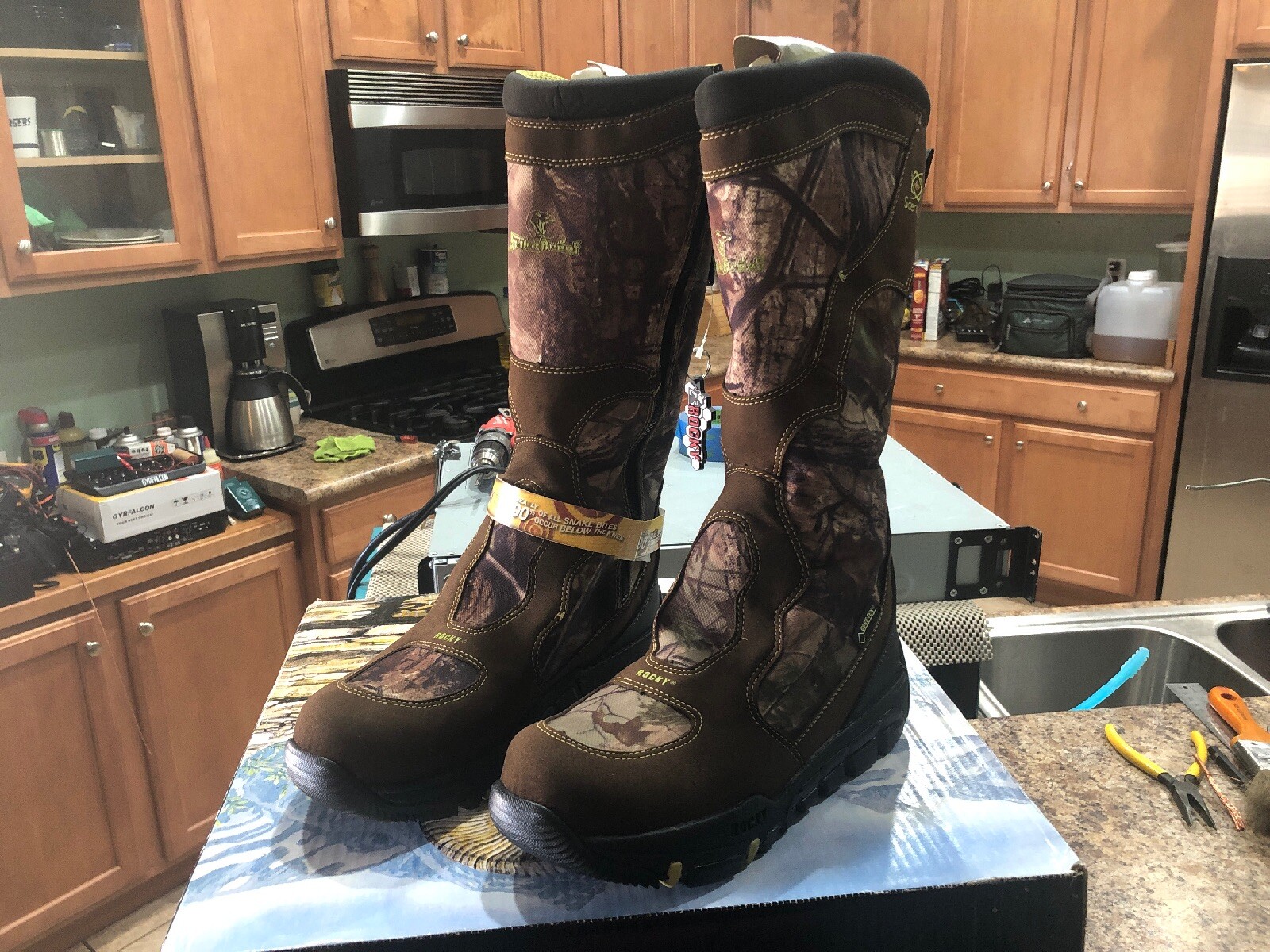 rocky snake boots with zipper