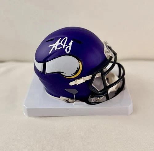 Fanatics Aaron Jones Autographed Mini Helmet Minnesota Vikings