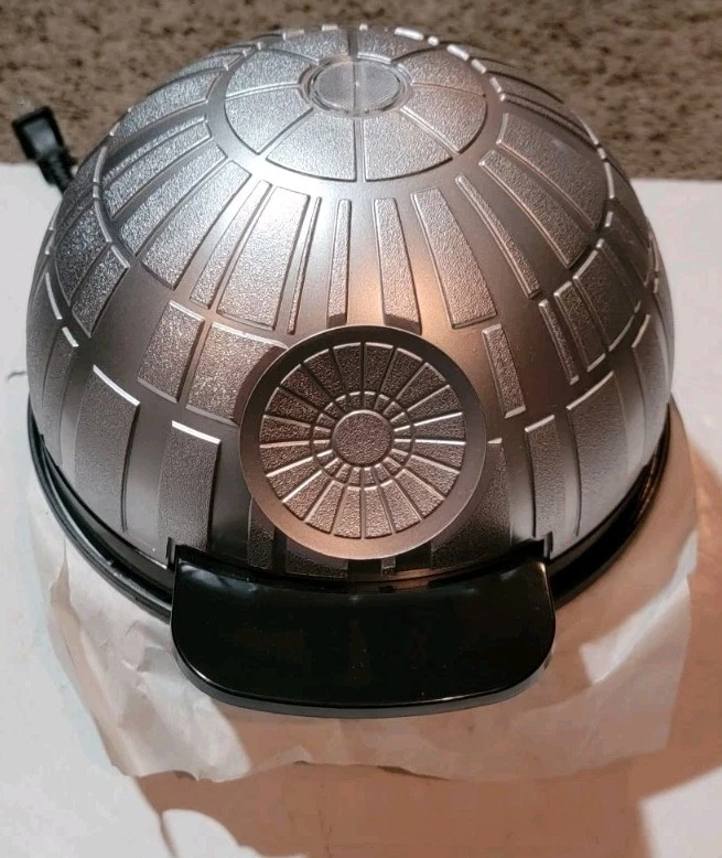 Uncanny Brands Star Wars Halo Death Star Waffle Maker Unused