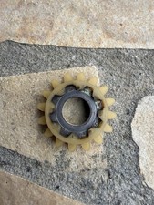 Pignon Pompe A Huile Tronçonneuse Iseki Shindaiwa YB401