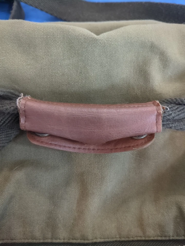 Steve Madden Hombre Bolso de Lona Color Oliva Correa Ajustable Verde Ejército Foto 3 de 4