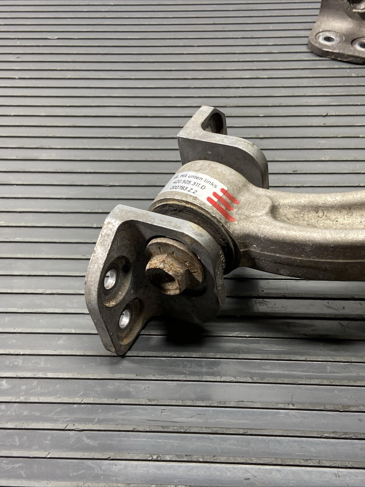2010-2015 Audi R8 42 Rear Left Lower Control Arm Assembly 70k Miles OEM