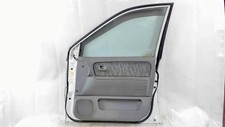 Porte avant et accessoires Mitsubishi SPACE RUNNER