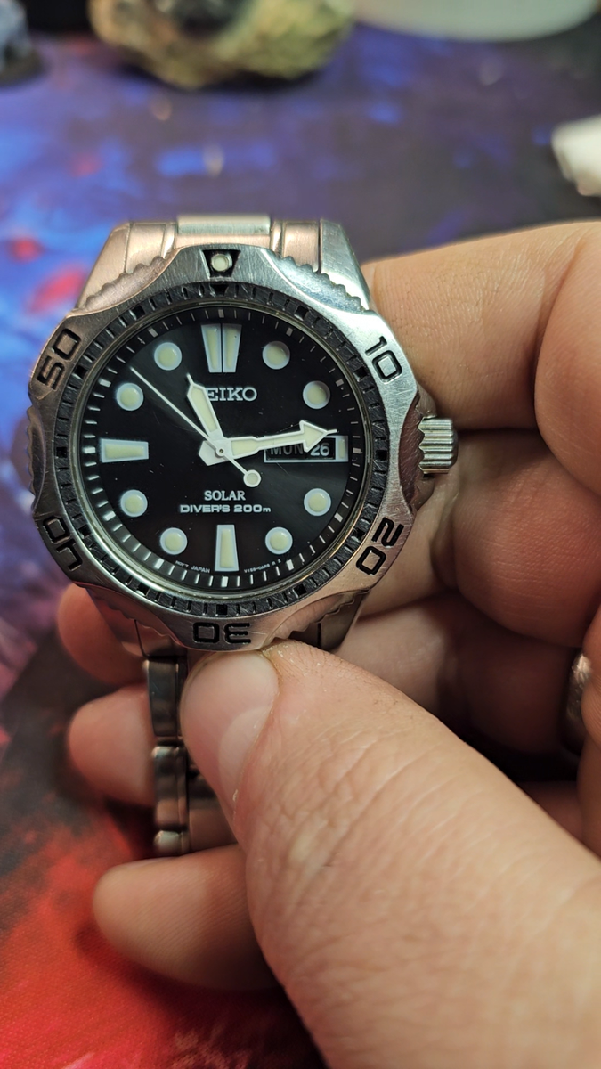 SEIKO Prospex Men's Solar Diver's Black Dial Watch V158-0AE0