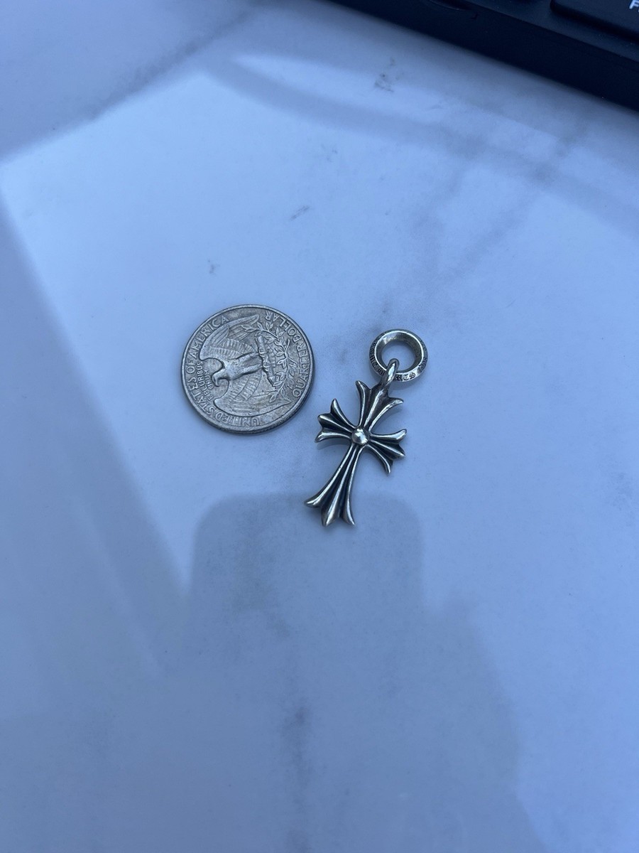 アクセサリー Chrome Hearts Tiny CH Cross Charm Silver Chrome Hearts Tiny CH Cross Charm / Pendant 925 Sterling Silver | eBay