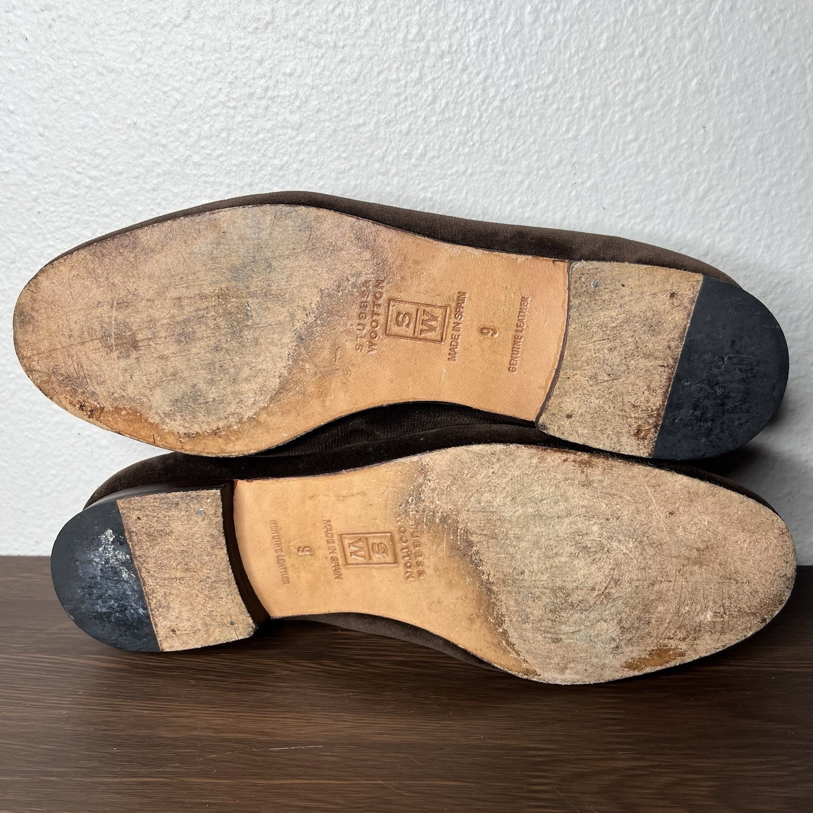 Stubbs & Wootton Brown Velvet Embroidered Gold Crest Slippers Loafers Size 9