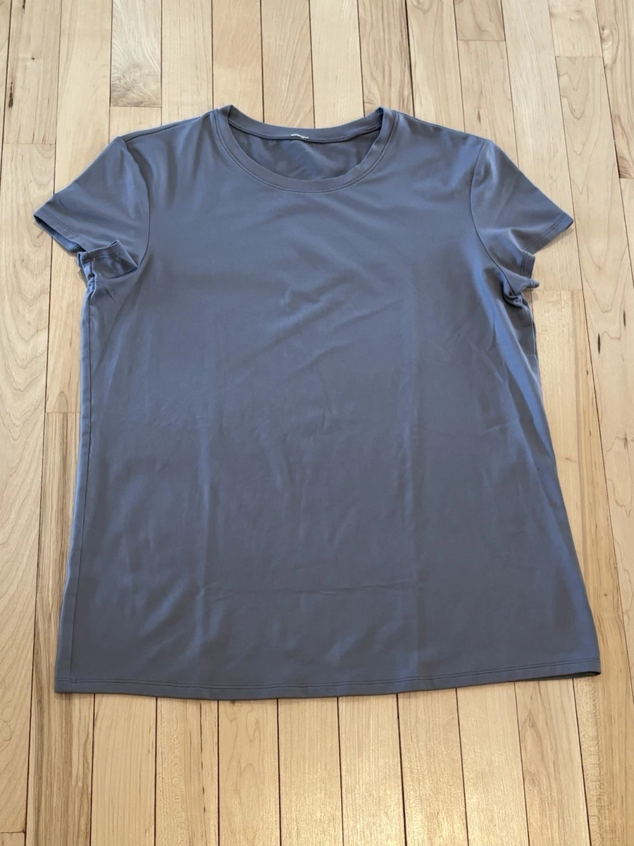 25+ Gray ALO Yoga Activewear Tops for Women for sale | Updated Oct