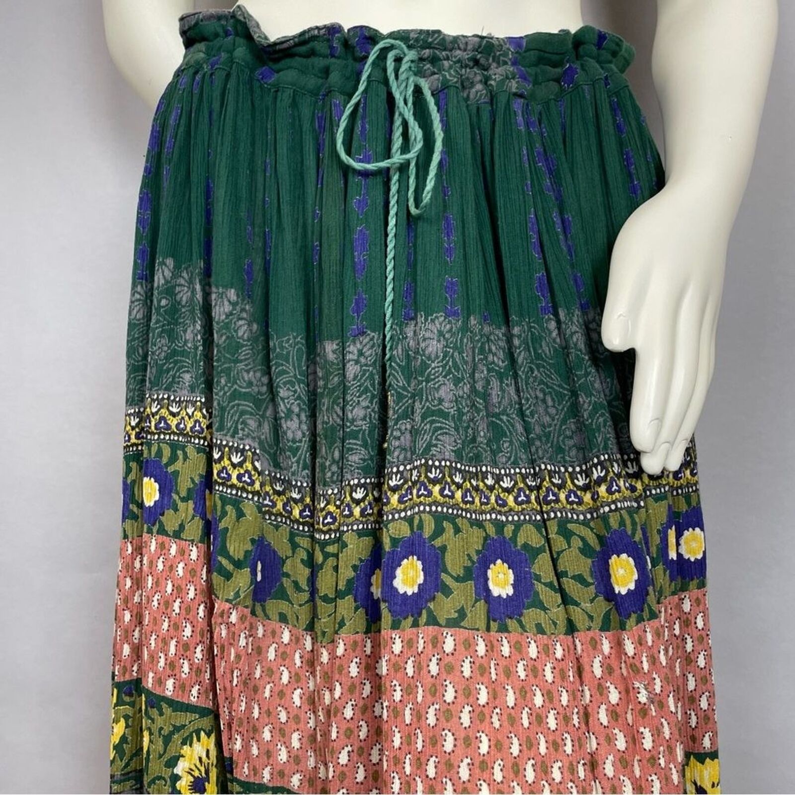 Vintage Broomstick Skirt Hippie Maxi Crinkly Fabr… - image 5