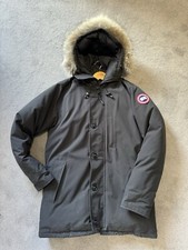 Mens CANADA GOOSE Chateau Parka  Black Down Jacket Size L