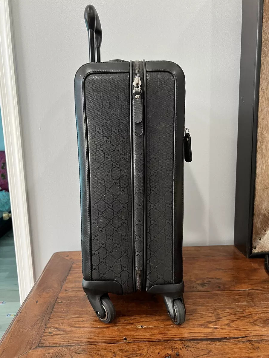 Gucci GG Supreme Carry-on Suitcase