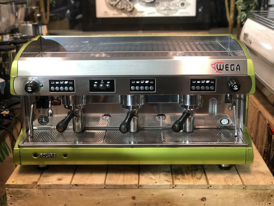WEGA POLARIS 3 ГРУППЫ МЕТАЛЛИЧЕСКИЙ ЗЕЛЕНЫЙ ЭСПРЕССО КОФЕМАШИНА КОММЕРЧЕСКАЯ ОПТОВАЯ ПРОДАЖА - Изображение 2 из 4