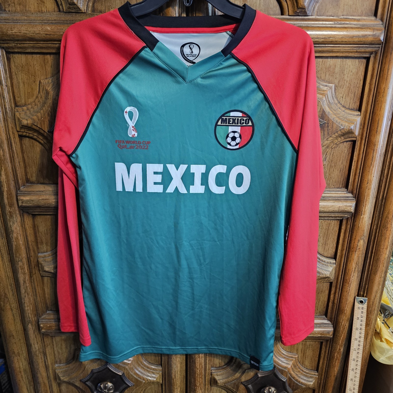 Mexico 2022 FIFA World Cup Officially Licensed Soccer Jersey Green/Red Size S