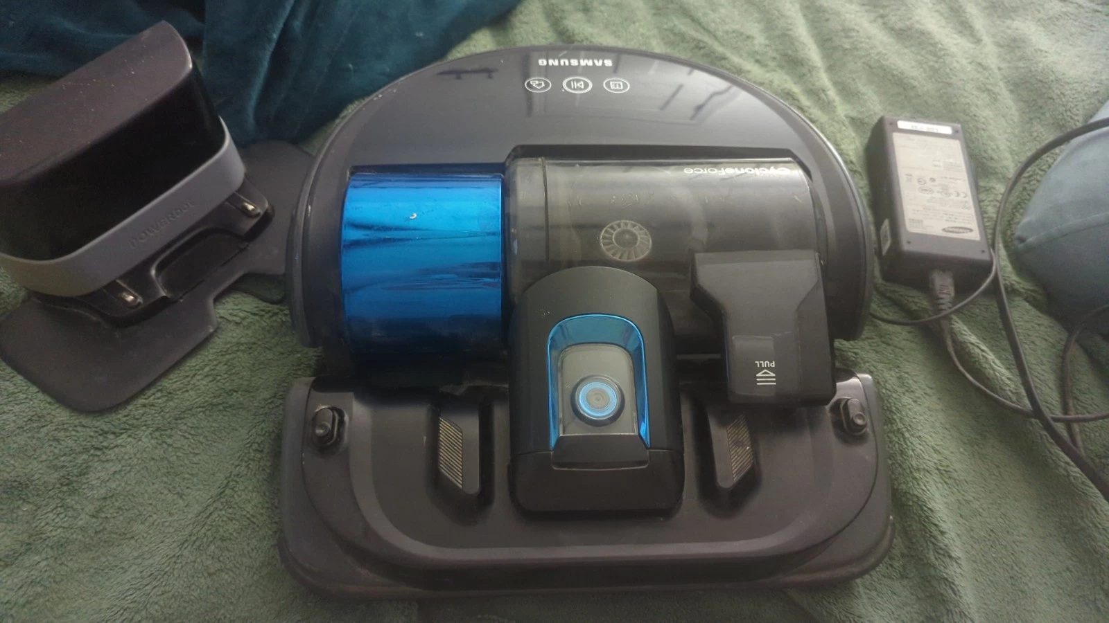 Samsung POWERbot Cyclone Force Wi Fi Robotic Vacuum Cleaner SR2AJ9040W WORKS
