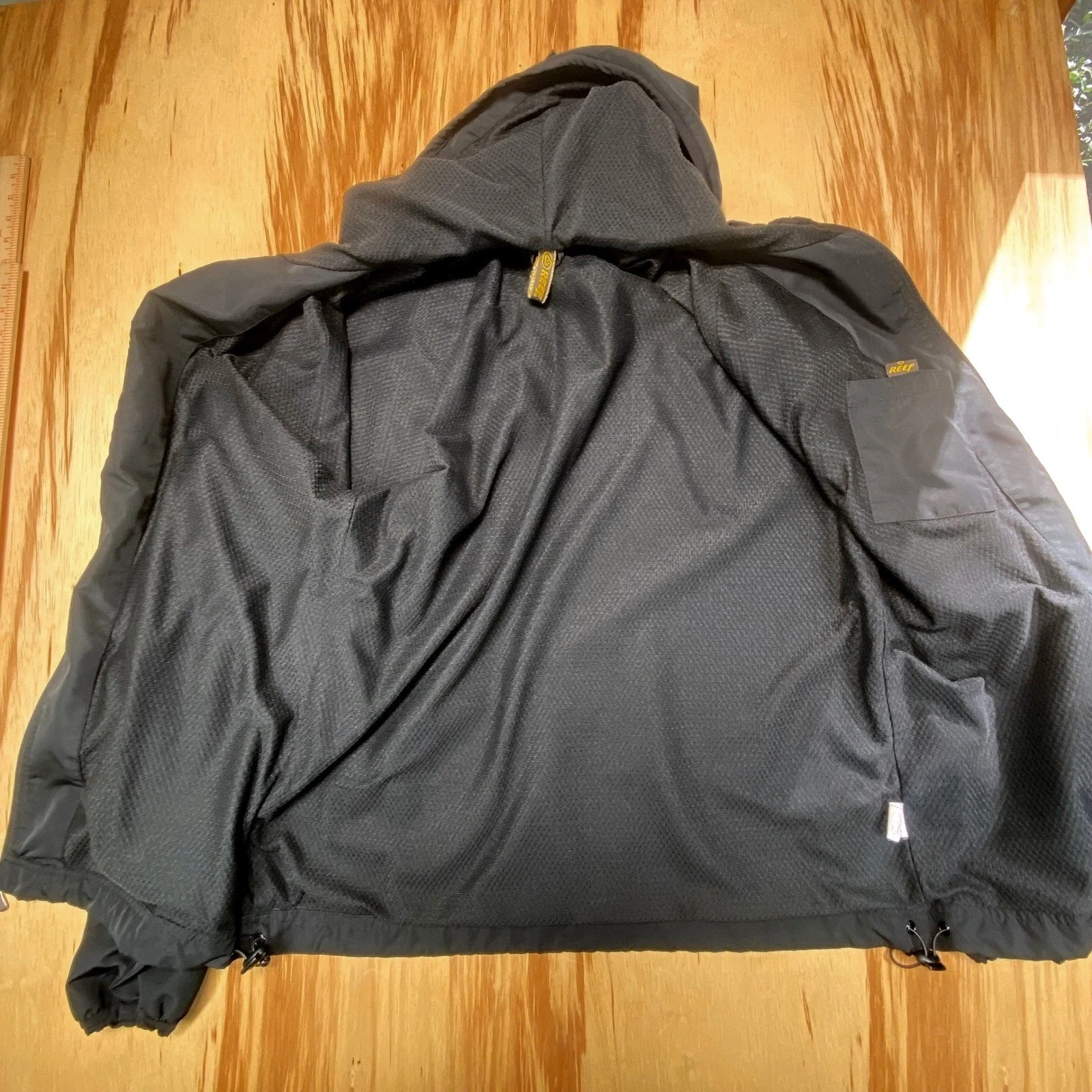 Reef Black Hooded Softshell Jacket Men's XL Water Resistant Full Zip