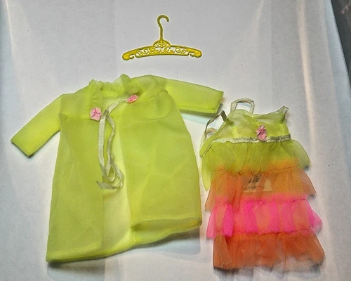 Original 60s BARBIE #1841 NIGHT CLOUDS YELLOW ROBE & PEIGNOIR NIGHTGOWN Set