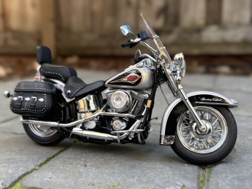 FRANKLIN MINT HARLEY DAVIDSON HERITAGE SOFTAIL CLASSIC 1:10 Scale NIB