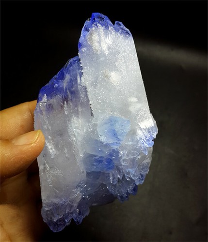 224g PRETTY BLUE AN QUARTZ CRYSTAL CLUSTER Specimen HEALING F711 - Picture 4 of 5