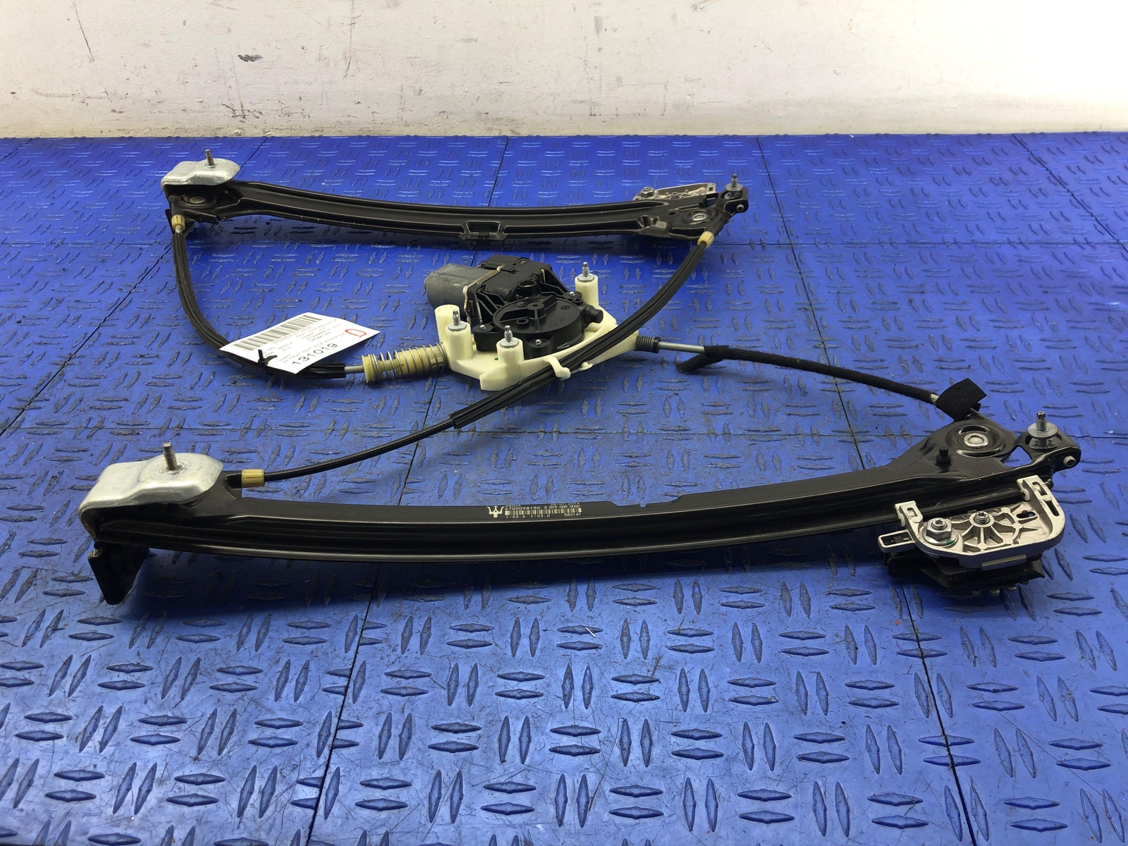 2014-2021 MASERATI QUATTROPORTE FRONT RIGHT DOOR WINDOW GLASS REGULATOR W/MOTOR