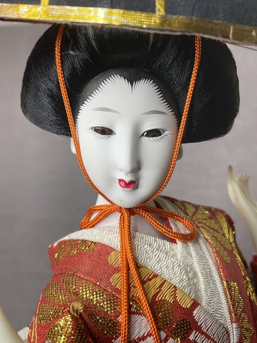 17 Zoll japanische Geisha Puppe traditionelles Kimono Kleid auf Holzsockel - Bild 9 von 24