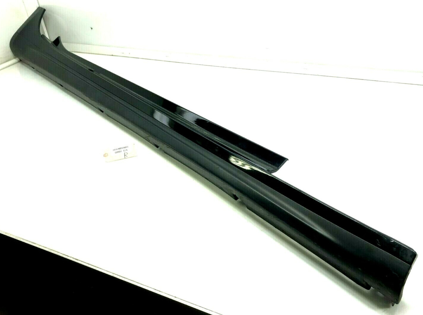 2014-2019 MASERATI GHIBLI S RIGHT PASSENGER SIDE SKIRT ROCKER PANEL OEM.