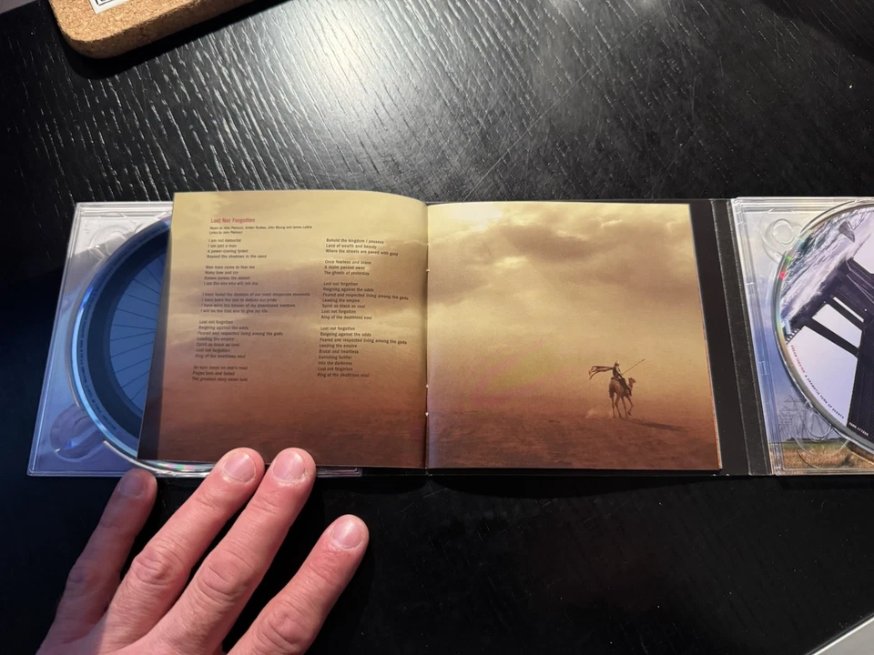 DREAM THEATER - A Dramatic Turn Of Events (Digipak, Europe, 2011)  MINT-/MINT- - Bild 4 von 4