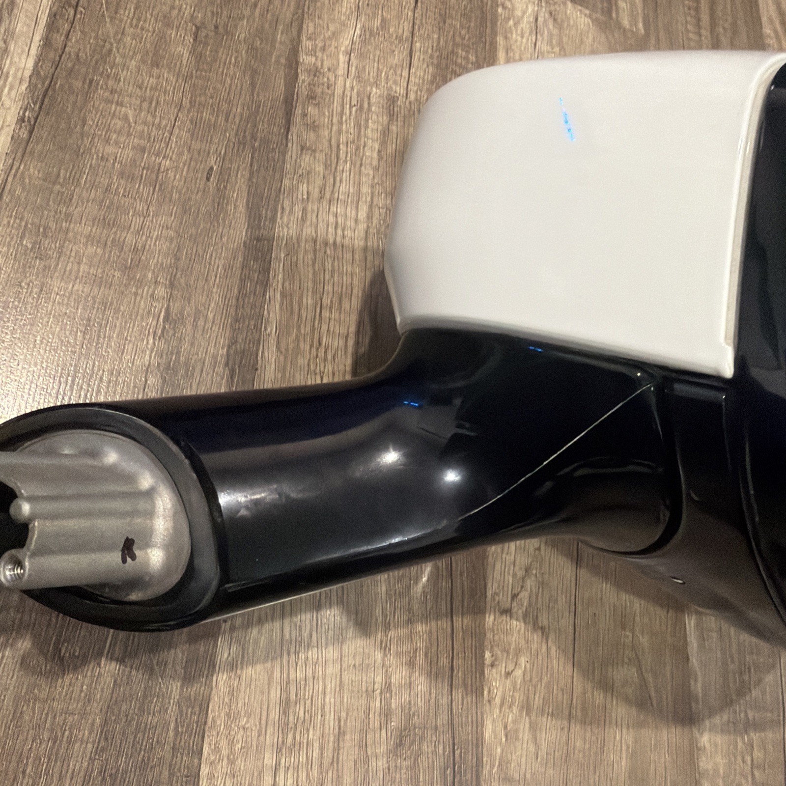 2020-25 ASTON MARTIN DBX OEM FRONT RIGHT HEATED DOOR MIRROR W/ BLIND SPOT WHITE