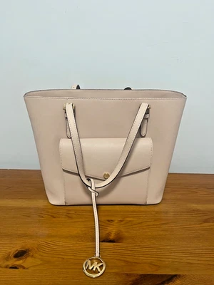 Authentic Michael Kors Jet Set Large Saffiano Leather Pocket Tote Bag Soft Pink