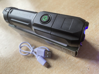 UV Ultraviolett Taschenlampe Tasche Zoombar USB Wiederaufladbar Tragbar UK