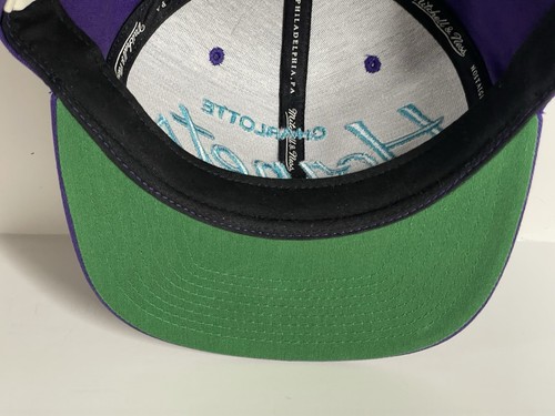 Mitchell and Ness NBA Charlotte Hornets Hat Scripted Snapback - Picture 14 of 14