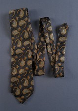 XMI Platinum Silk Made in USA Paisley Black Tie Necktie