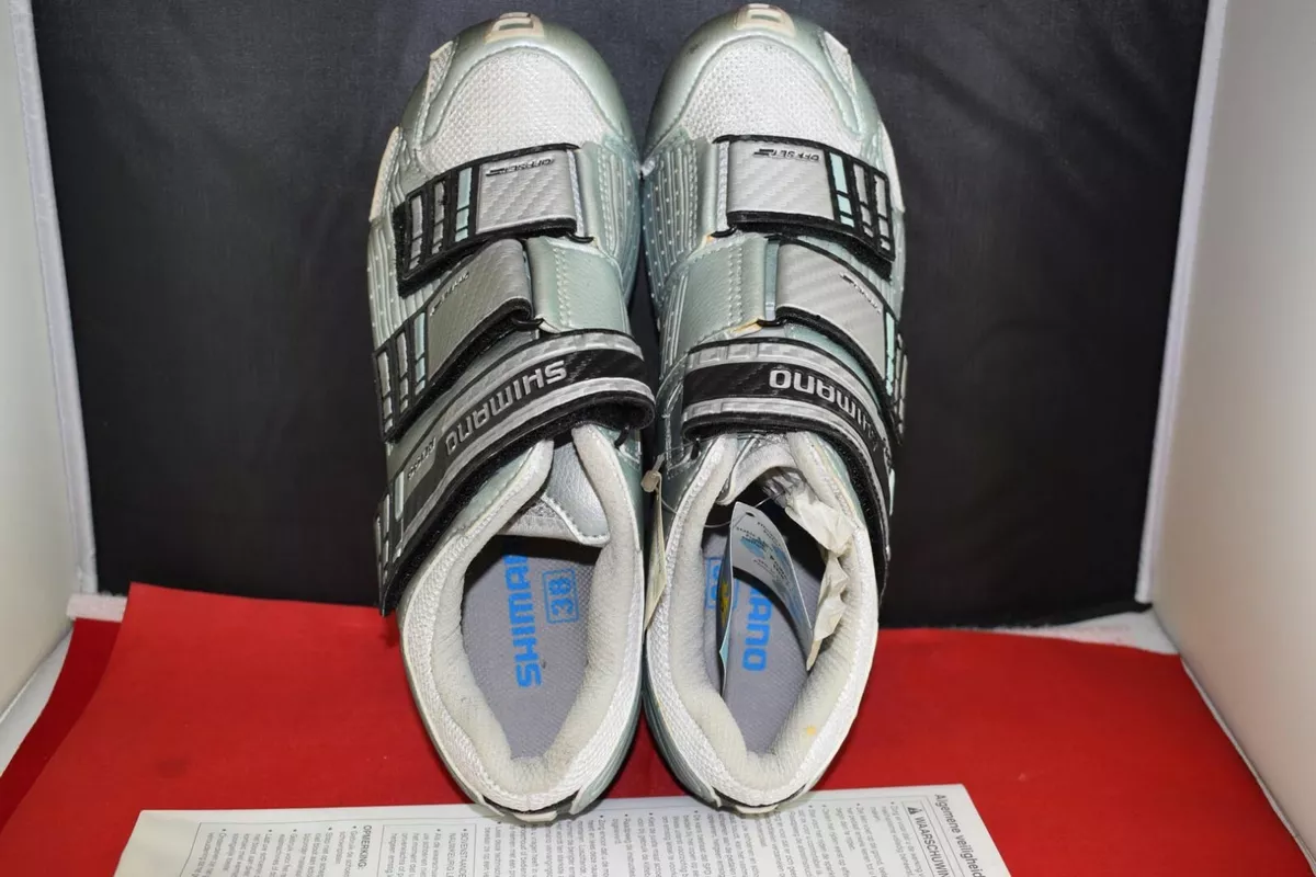 Sueño Recientemente Agotamiento Shimano SH-R099W SPD women cycling road shoes pair size 38 / 6.5 light blue NEW | eBay Sueño Recientemente Agotamiento Shimano SH-R099W SPD women cycling road shoes pair size 38 / 6.5 light blue NEW | eBay