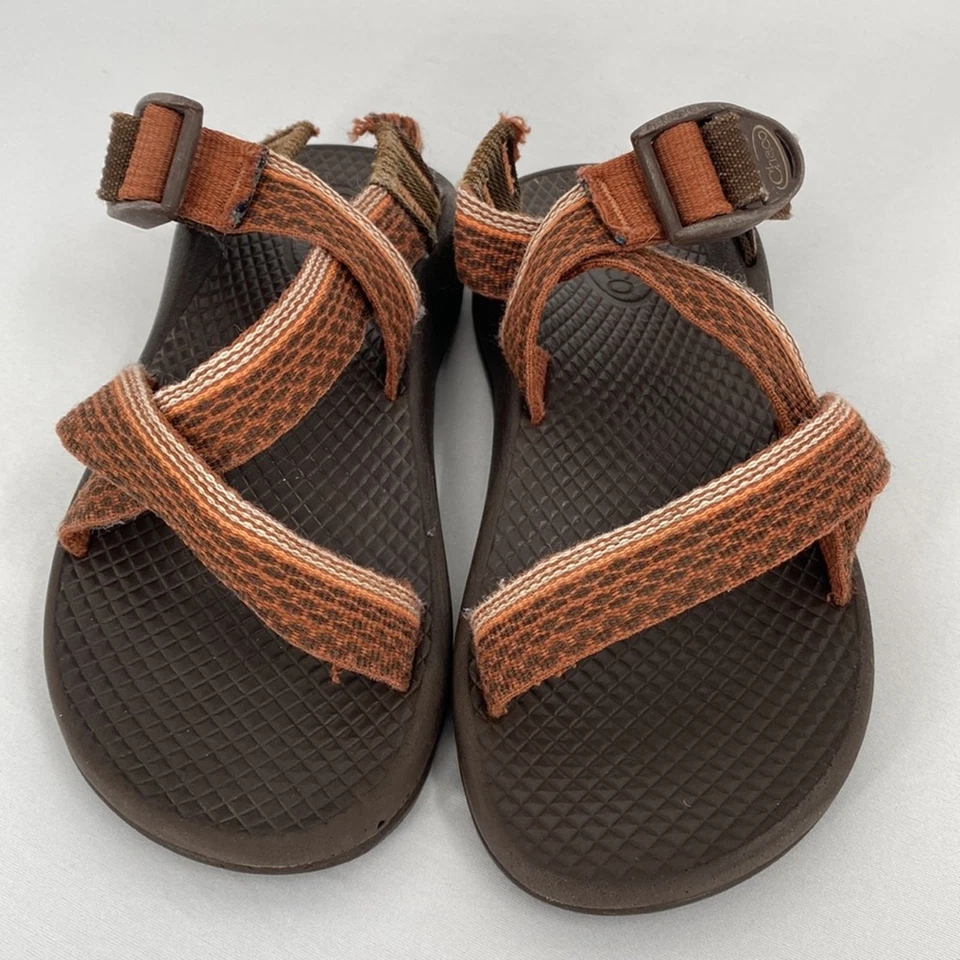 Sandalias Chaco para niños pequeños con defectos talla 13 Foto 3 de 4
