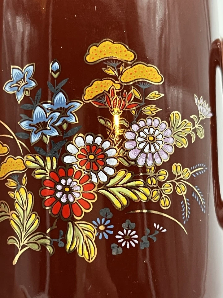 Plato de porcelana japonés vintage - marrón oscuro con borde dorado y diseño floral Foto 3 de 4