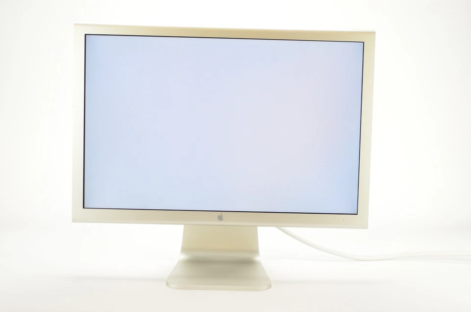Grade A Apple A1081 20" Cinema LCD Display Monitor 1680x1050 DVI - Image 2 of 4
