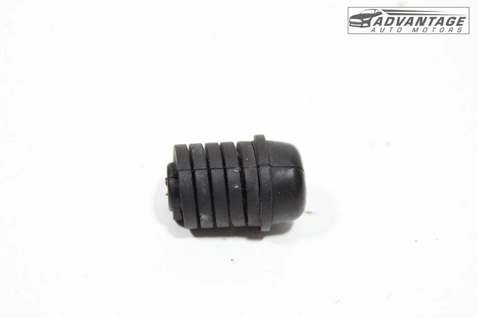 2013-2023 CHEVROLET MALIBU CAPÔ DIANTEIRO CAPÔ AMORTECEDOR BORRACHA FABRICANTE DE EQUIPAMENTO ORIGINAL - Imagem 3 de 4