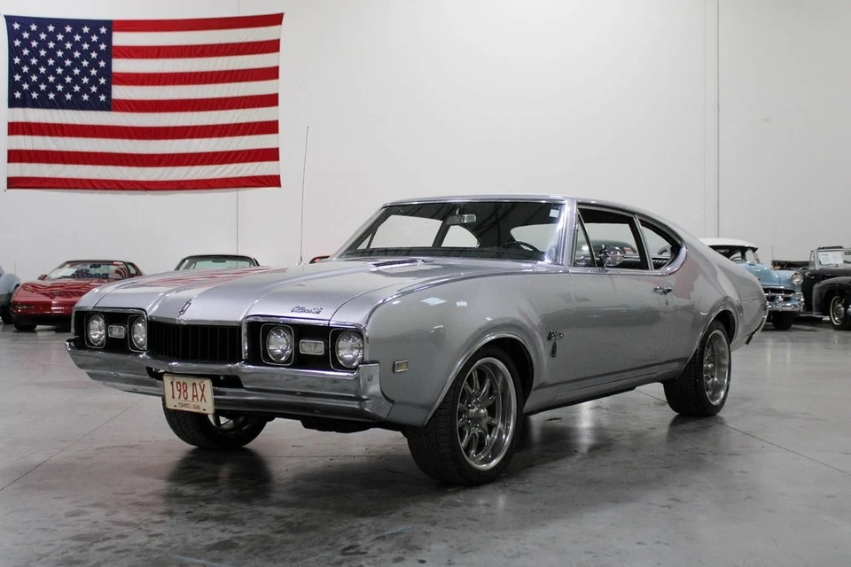 1968 Oldsmobile Cutlass Supreme - Image 3 of 4