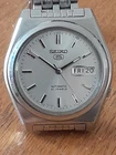 Vintage Seiko 5  7S26 - 02E0 21 Jewels Automatic Watch