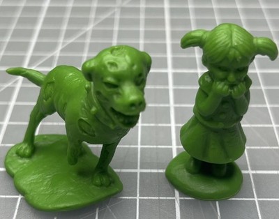 S.L.U.G Zombies Figures Jakks Pacific Girl and Dog GREEN SEE