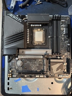 Gigabyte Z790M Aorus Elite AX With Intel i7 14700K